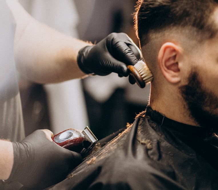 Какие мужские стрижки подойдут для овального лица